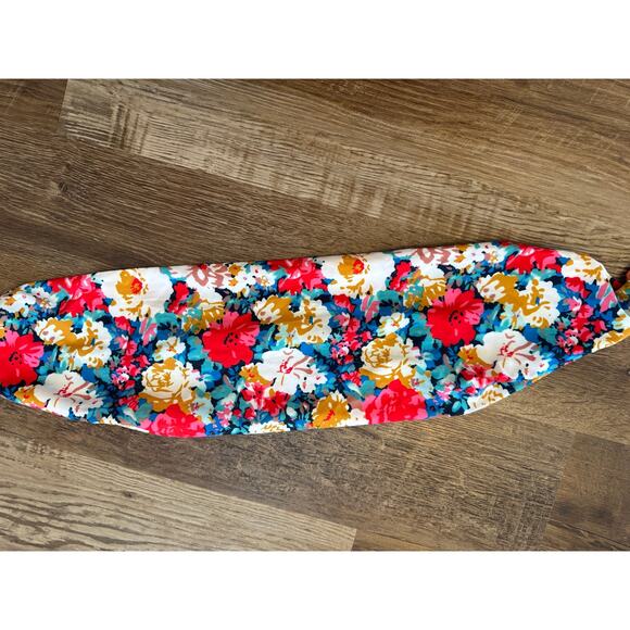 Floral Pattern Camera Strap - Picture 6 of 7